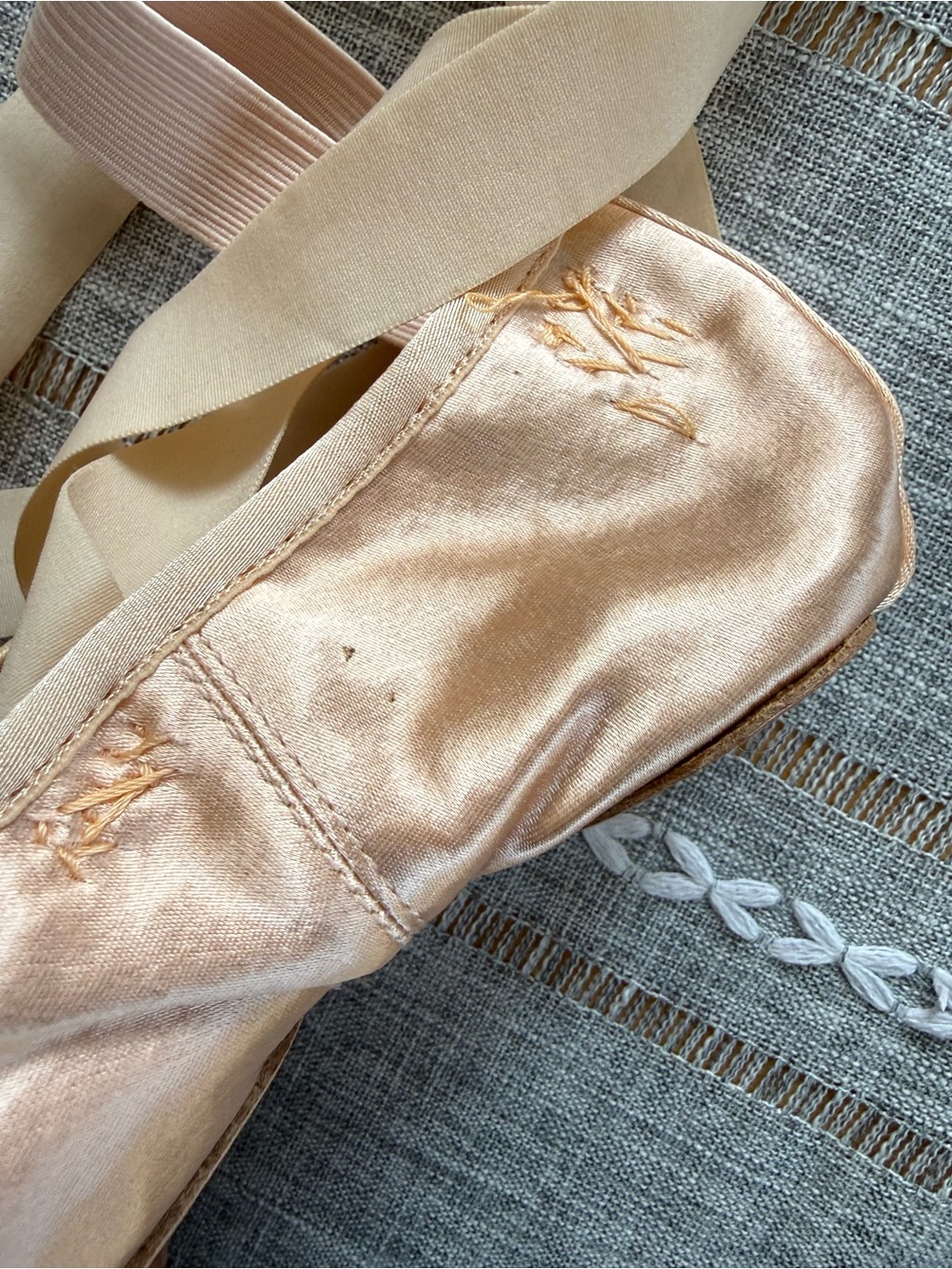 BLOCH Eurostretch Split Sole Pointe Shoes Never Worn Size 6.5 XXX - Picture 8 of 8